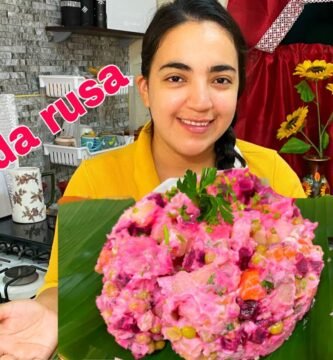Cómo hacer ensalada rusa usando picadora de verduras