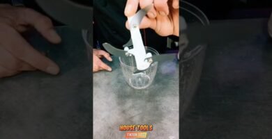 cómo limpiar la base de una picadora con cuchillas dobles