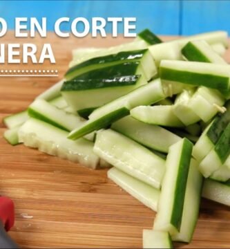cómo picar correctamente pepinos usando cuchillas afiladas
