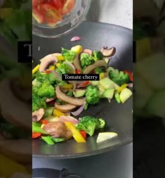 preparar platos saludables con verduras mixtas con picadora de cuerda