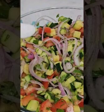 ensalada de zapallito con picado grueso