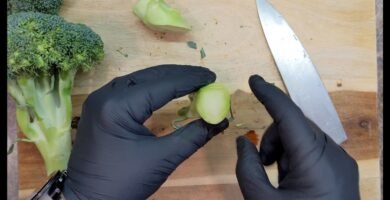 trucos para cortar rápido brócoli evitando derrames