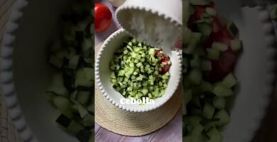 ensalada de pepino con picado fino