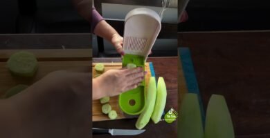 ensalada de pepino con picadora eléctrica